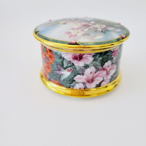 White-eared Hummingbird Music Box, Lena Liu, Pachelbel's Cannon in D, 1994 - Picture 5 of 10